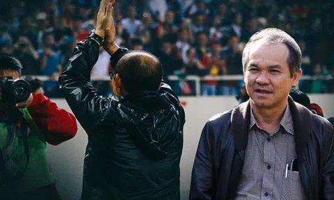 Trả lương thầy Park: VFF đang khánh kiệt, hay bầu Đức "cầm đèn chạy trước ô tô"?