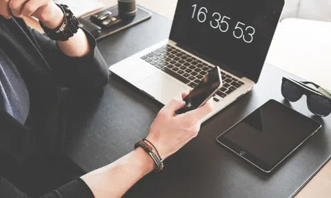 Tác nhân nào khiến chúng ta phân tâm tại nơi làm việc
