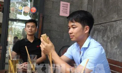 Ống hút tre Việt vươn đến trời Âu