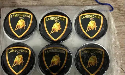 [Ảnh] Bên trong nhà máy sản xuất siêu xe Ferrari, Lamborghini nhái