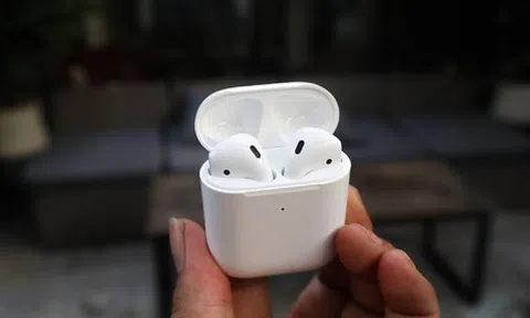Nikkei: 'Apple sẽ thử sản xuất tai nghe Airpod tại Việt Nam'