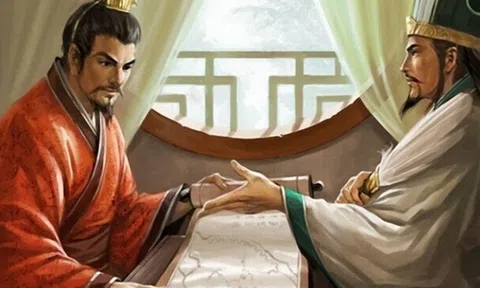 Lưu Bị đi đánh nhau không bao giờ mang theo Gia Cát Lương. Sau này Mao Trach Đông lý giải: "Gia Cát Lượng quá thận trọng!"