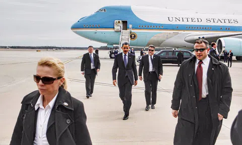 "Đọc vị" đối phương qua ngôn ngữ cơ thể chuẩn như mật vụ Mỹ từng bảo vệ nhà Obama: Khéo léo áp dụng, con đường thăng tiến không còn xa!