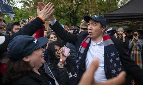 Ứng viên tổng thống Mỹ gốc Á hứa chia 12.000 USD/năm cho mỗi người dân