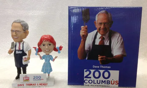 Tấm gương “thành đạt bất chấp bằng cấp” Dave Thomas: Mồ côi, bỏ học cấp 3, “cứu” KFC rồi thành lập thương hiệu thành công không kém