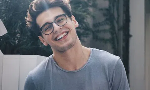 Lương có thấp một chút cũng đừng buồn, thống kê mới đây cho thấy đẹp trai thường có lương thấp hơn những người kém mã