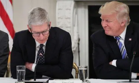 CEO Apple đã làm gì mà được ông Trump khen tận mây xanh?