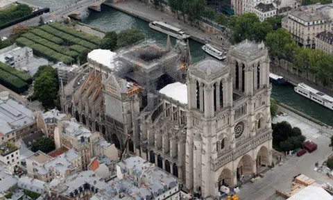 Dự án Trung Quốc thắng cuộc thi tái thiết Nhà thờ Đức Bà Paris