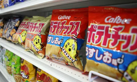 Made in Asia: Hãng bim bim Nhật Bản vươn lên từ vụ thả bom nguyên tử Hiroshima và cứu đói cho đất nước như thế nào?