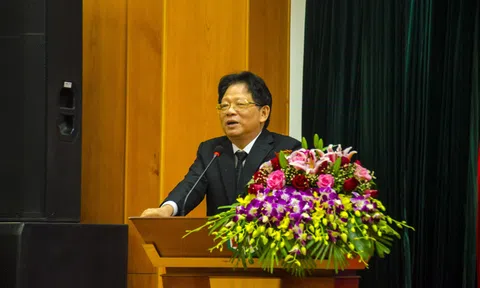 Chủ tịch Hoá chất Đức Giang: Nếu có phong bì to, nhỏ thì để đích thân tôi cầm lên, cho con gái tôi trong sáng thêm vài năm!