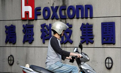 Reuters: Foxconn muốn bán nhà máy 8,8 tỷ USD mới xây tại Trung Quốc