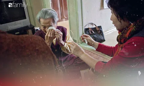 Người già ở Hàn Quốc: Hi sinh tất cả cho con cái, đến khi về hưu, sống trong cô đơn và chết trong cô độc