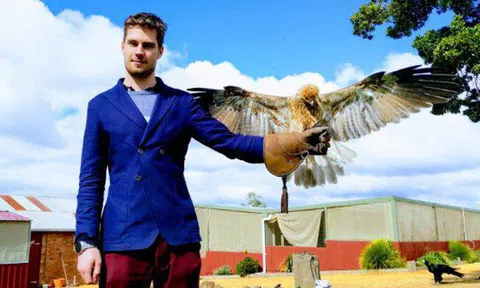 Bí quyết biến chàng trai 21 tuổi phải ngủ gầm cầu trở thành triệu phú: Ngủ đủ 8 tiếng/ngày