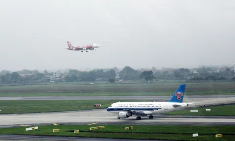 Nguy cơ đóng cửa đường băng sân bay Nội Bài vì hằn lún 1m