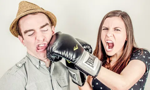 Nghiên cứu chứng minh: Nam giới "sợ" vợ sẽ sống thọ và có ít nhất 10 lợi ích tuyệt vời này