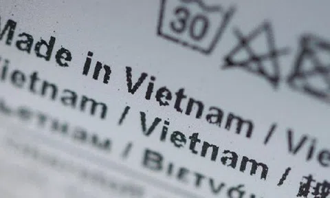 Khai tử cách "Made in Vietnam" trên hàng nội địa: "Chúng ta là người Việt, không có nhu cầu sử dụng tiếng nước ngoài để giao tiếp với nhau"