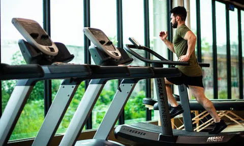 Thanh niên 20 tuổi đột quỵ khi tập gym và những lưu ý cho mọi người khi tập thể dục