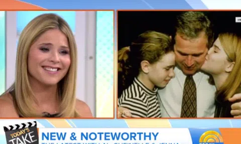 Cựu tổng thống Mỹ George W. Bush chỉ nói một câu, ông bố nào có con gái cũng đều xúc động!