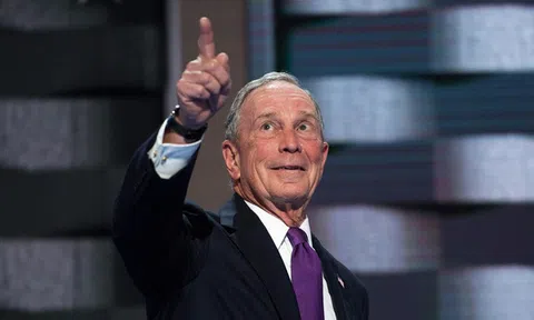 Tỷ phú Michael Bloomberg chia sẻ bí quyết đối mặt với khủng hoảng: Tại sao phải đau khổ khi nghe những lời chỉ trích?