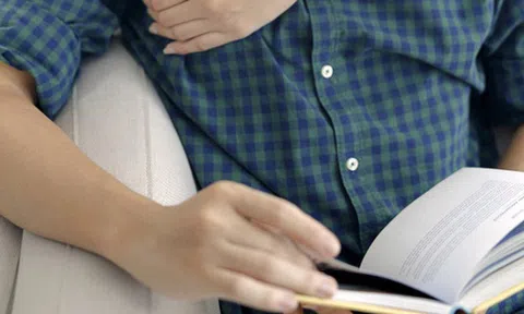 Mỗi người đàn ông là một cuốn sách, phụ nữ có dành cả đời cũng chưa thể đọc hết được