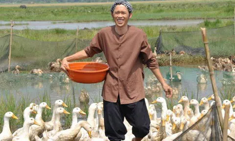 Hoài Linh: "Ông hoàng quyền lực" đã từ bỏ những gì để về làm lão nông trông đền?