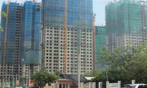 Cò ăn chênh 300 triệu, căn hộ bình dân bị làm giá