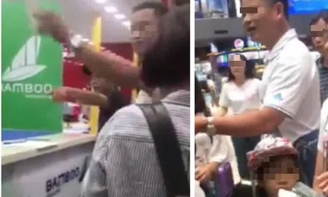 Bay Bamboo Airways tới Đà Lạt nhưng hạ cánh ở Cam Ranh: Khách bức xúc vây quầy vé