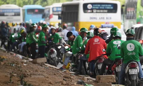 Hơn 70% thị phần trong tay Grab, cơ hội nào cho Go-Viet và Be?