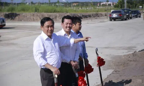 Ông Dũng "lò vôi" xây trung tâm để lương y Võ Hoàng Yên chữa bệnh miễn phí