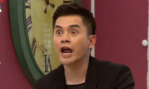 Từ câu mỉa mai của sếp "Chúng ta thường đăng Facebook những gì chúng ta không có!" cho đến bài học về sử dụng mạng xã hội khôn ngoan cho hội chị em công sở