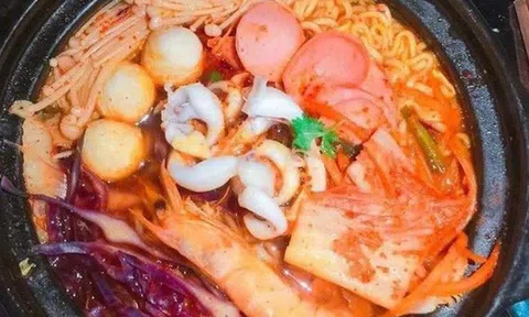 Góc khuất phía sau món mì cay, buffet giá rẻ