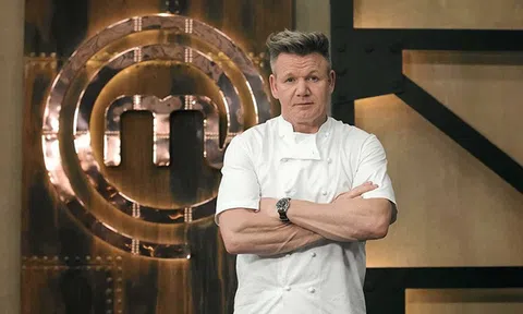 “Vua đầu bếp” lý giải việc không cho con cùng ngồi khoang hạng nhất khi đi du lịch