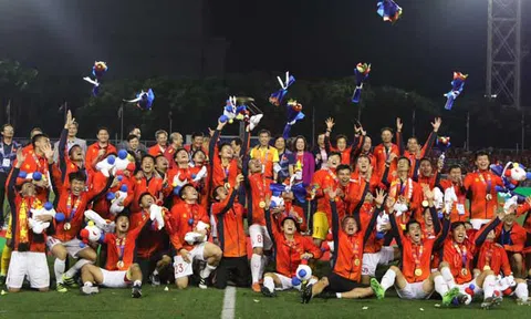 Bầu Đức ở đâu khi U22 Việt Nam cùng HLV Park Hang-seo đăng quang tại SEA Games 30?