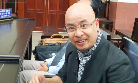 Ông Vũ nói bà Thảo học vấn không đủ, khuyên thanh niên phải kiếm người đồng điệu để lấy, nếu không chọn được thì ở giá để đỡ sinh chuyện sau này