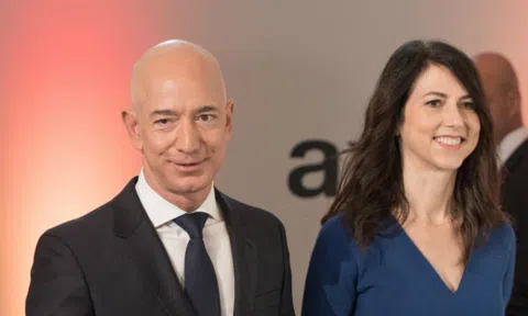 Vợ cũ Jeff Bezos bắt đầu bán cổ phiếu Amazon