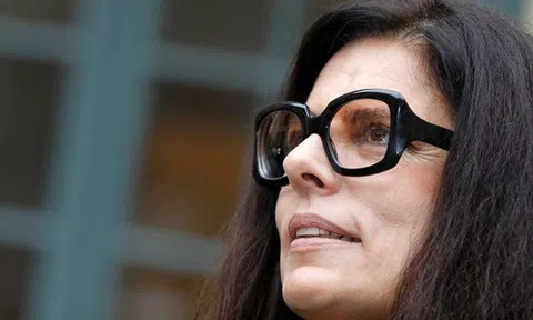 Những điều ít biết về nữ tỷ phú giàu nhất hành tinh