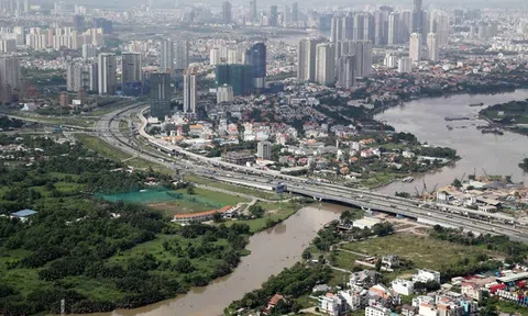 Môi giới bất động sản “hết việc”