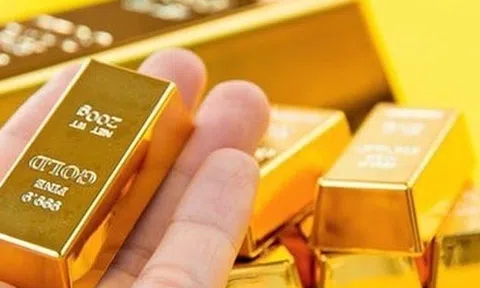 Giá vàng hôm nay 2/3: Diễn biến phức tạp, thận trọng xuống tiền