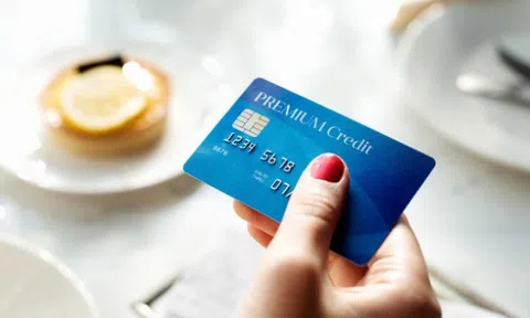 3 mẹo nhỏ giúp bạn không trở thành "con nợ" tín dụng
