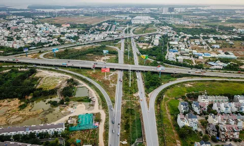 Mua bán, đầu tư bất động sản giảm tốc mùa dịch