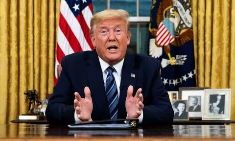 Hàng loạt lãnh đạo thành F1 nghi nhiễm, chứng khoán đỏ sàn vì virus