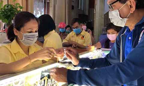 Giá vàng ngày 23.3: Giảm nhẹ, SJC vẫn cao hơn thế giới 4 triệu đồng/lượng