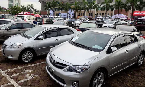 Hụt tiền chi tiêu, sếp đồng loạt rao bán ô tô giá rẻ