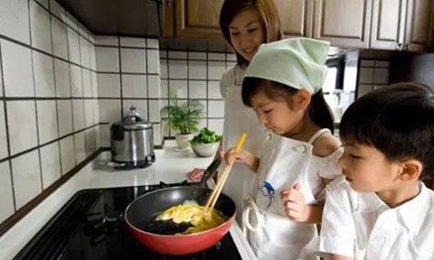Cha mẹ giàu nhưng để con khởi nghiệp từ tay trắng