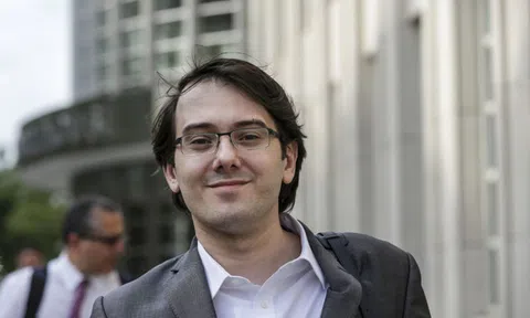 'Đưa tôi ra tù, tôi sẽ cứu cả thế giới khỏi Covid-19'