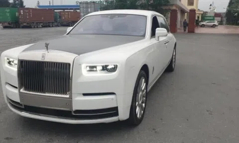 Cận cảnh “hàng hiếm” Rolls-Royce Phantom Tranquillity cập bến Việt Nam