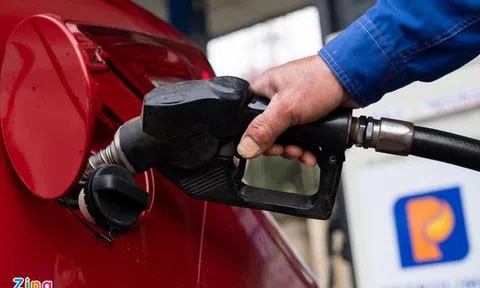 Giá xăng có giảm xuống dưới 10.000 đồng/lít?