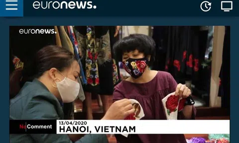 Người phụ nữ làm khẩu trang chống Covid-19 giá nửa triệu đồng/cái được báo quốc tế săn đón