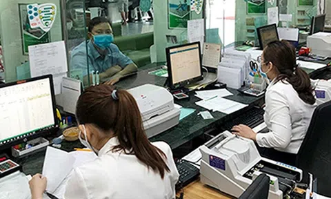 Dịch COVID-19: Người vay ngân hàng mua nhà 'chết ngộp' trả nợ