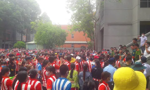 Bị kích động, hơn 8.000 công nhân đình công ở Bình Dương